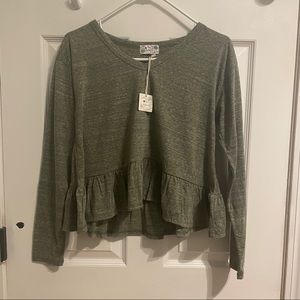 NEW-SIZE L-Poof Apparel Peplum Tee